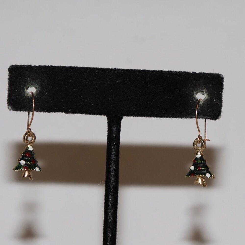 🎄💛 Vintage Gold & Green Christmas Tree Dangle Earrings · Hook · 1" Tall ·